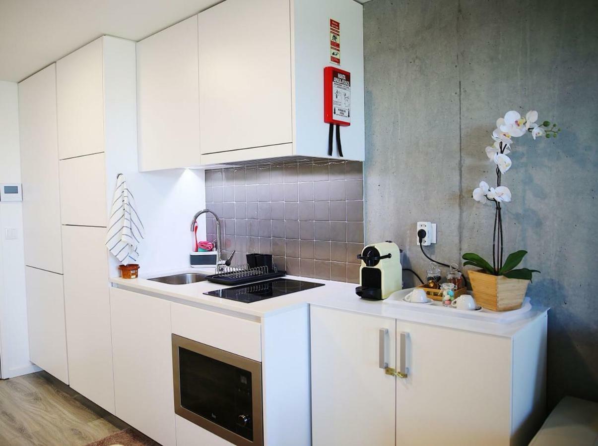 Family Studio Aveiro Apartment Bagian luar foto